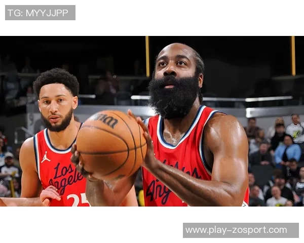 各队单场三分球纪录保持者揭秘哈登三次平纪录仅三人达到13三分